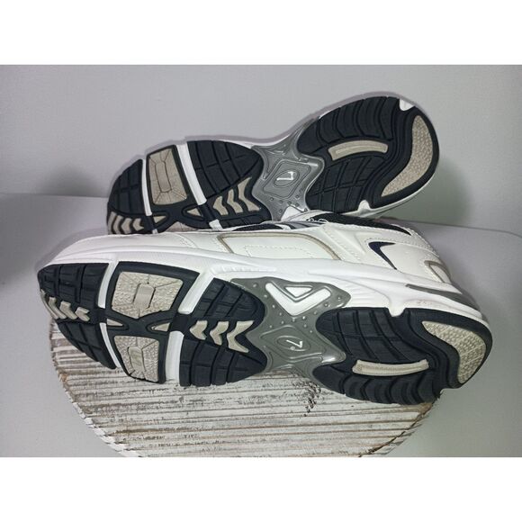VIONIC: White/Navy Men's Walker 23MWalk, Men's Size 7 - Picture 5 of 7